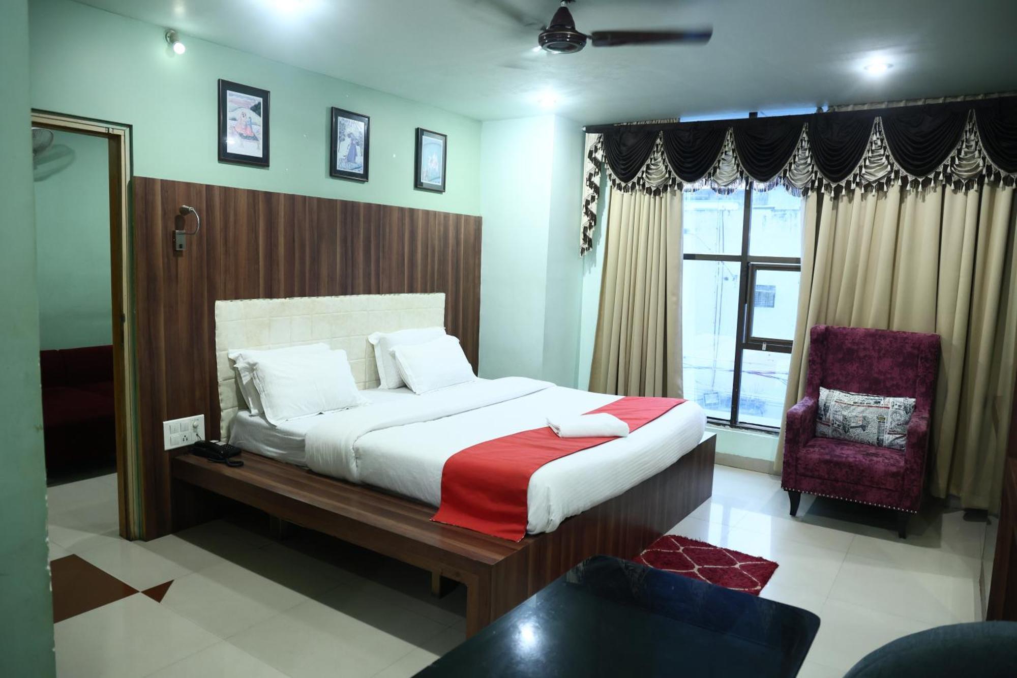 Hotel Bhubaneswari Classic Brahmapur Ngoại thất bức ảnh